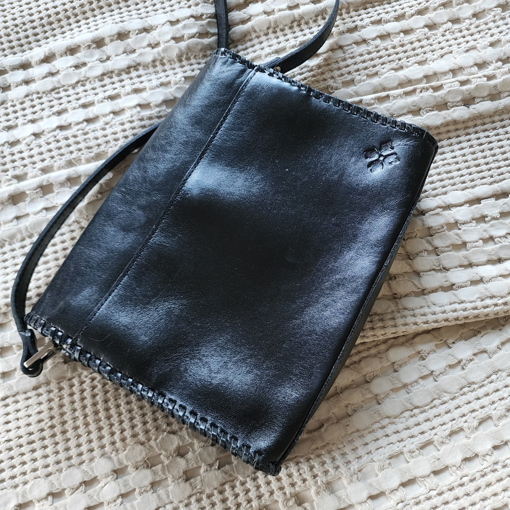 Patricia Nash | Mabilia Leather Flap Crossbody - Picture 7 of 12